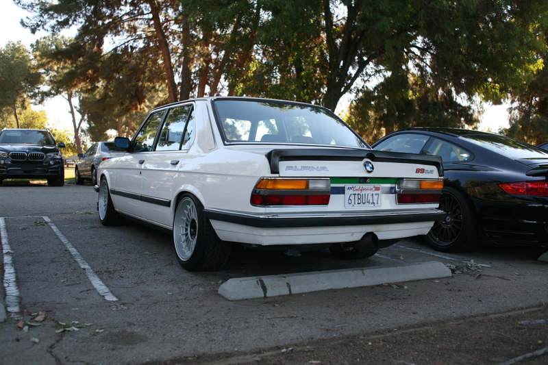 Illustration for article titled SoCal Vintage BMWs: Where the turn-signal-using BMW owners come to play